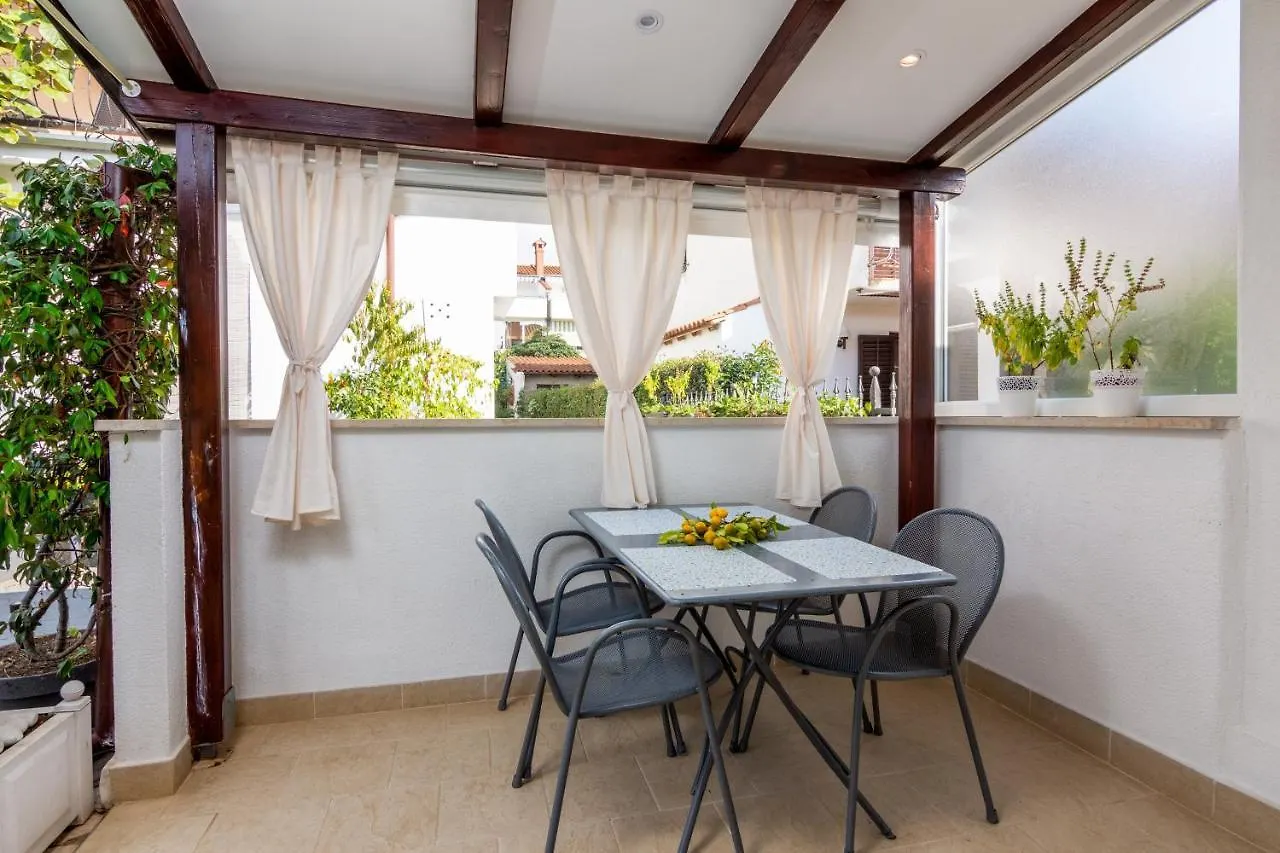 Apartments With A Parking Space Rovinj - 2288 Croatia